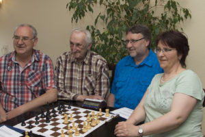 2017: Gerd in seiner schachspielenden Familie